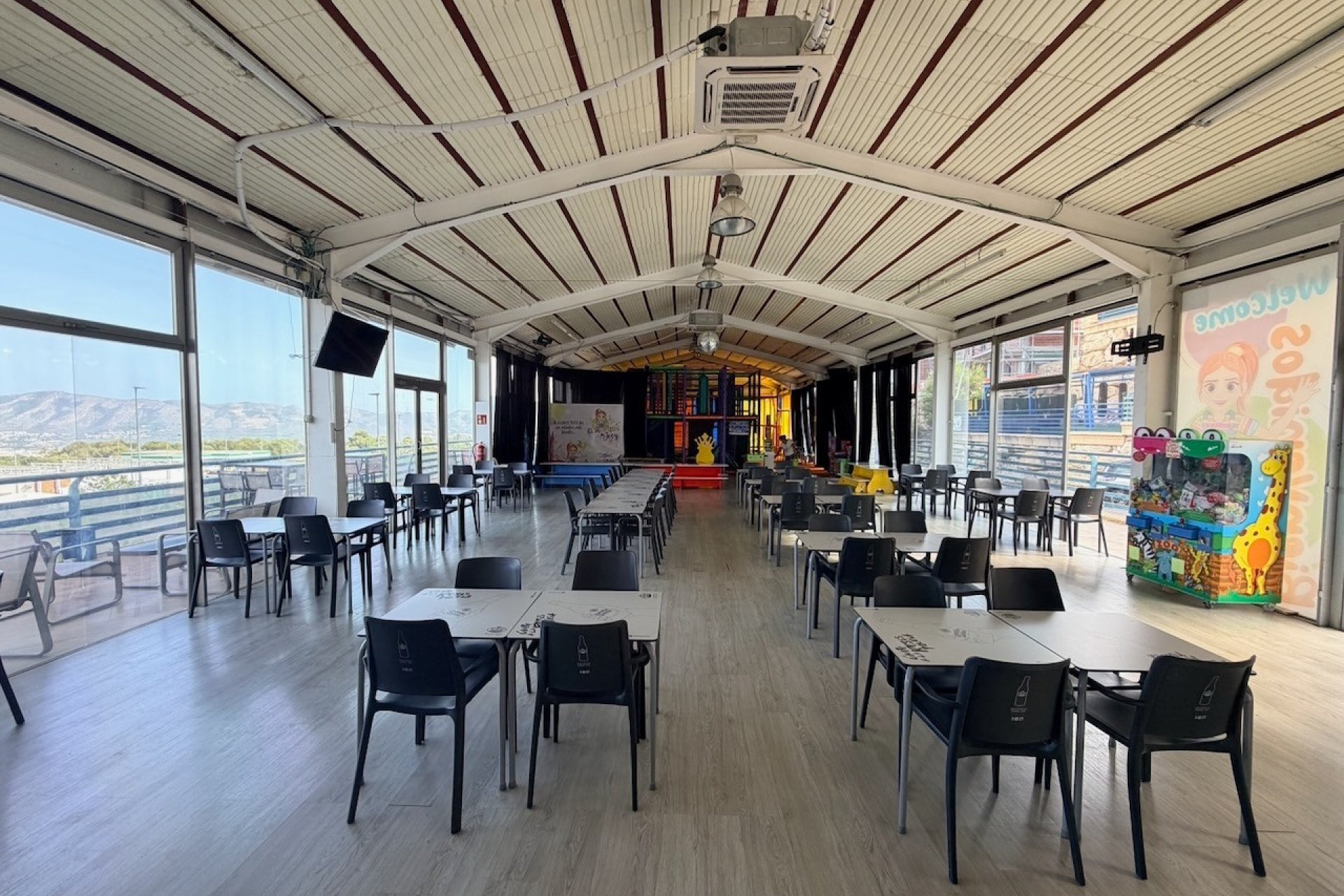  Alquiler larga estancia - Comercial -
La Nucía
