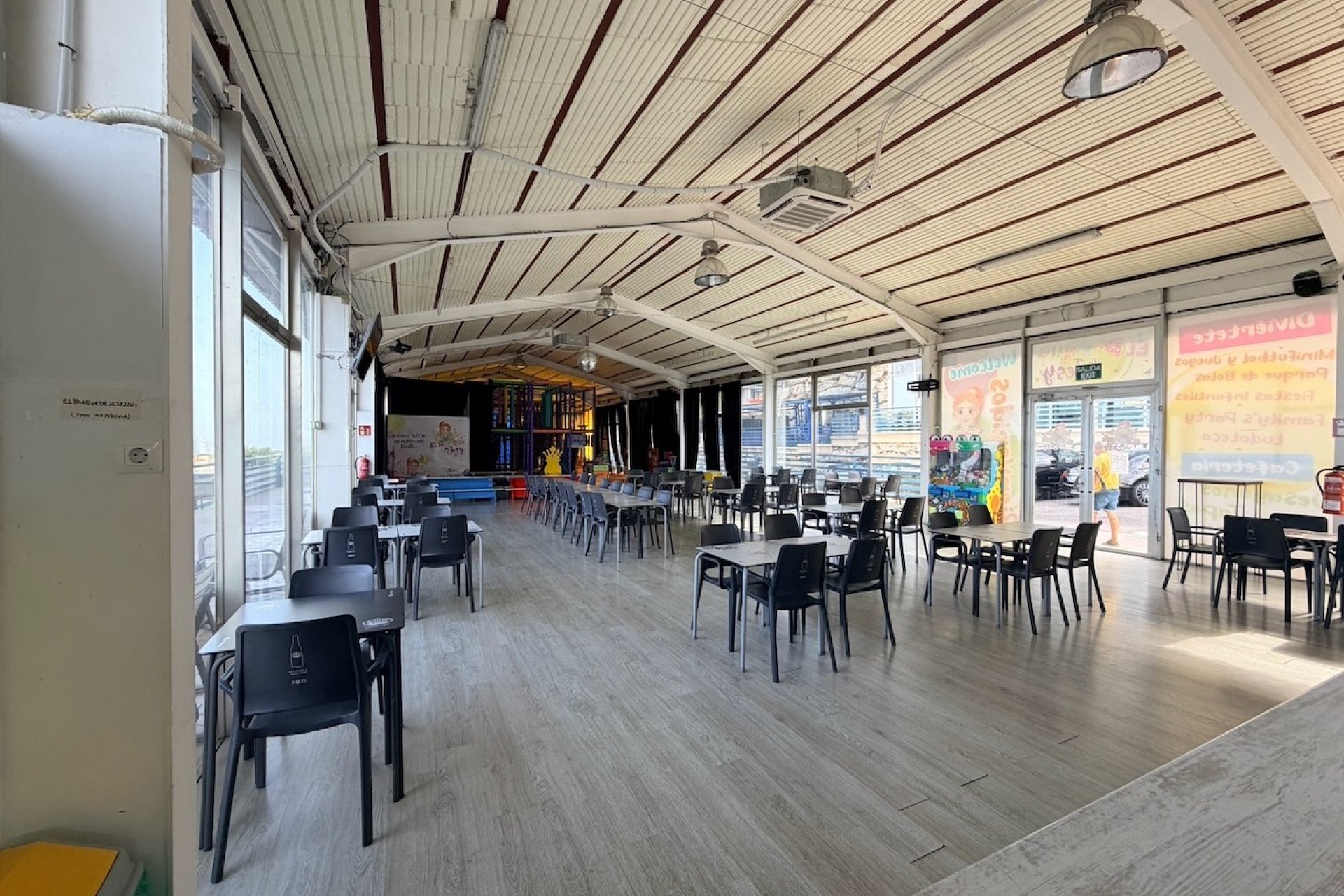  Alquiler larga estancia - Comercial -
La Nucía