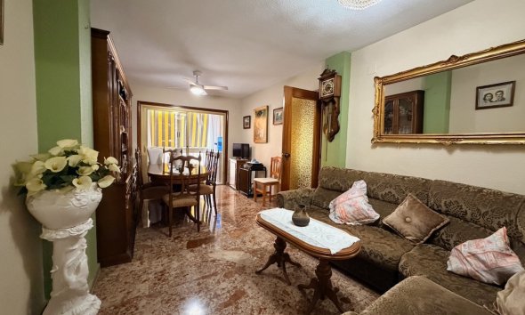 Apartamento / Piso - Reventa - Benidorm -
                Colonia Madrid / Foietes