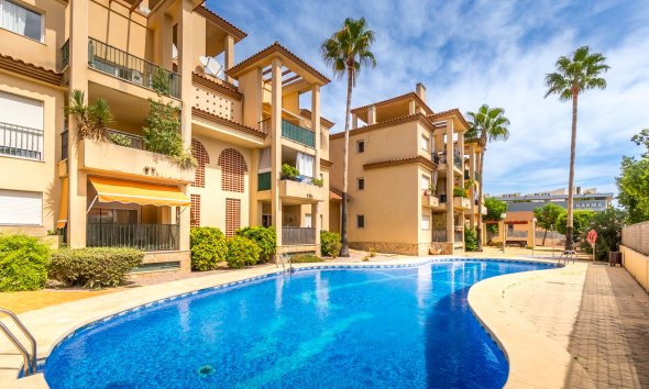 Apartment / flat - Resale - Albir -
                Albir
