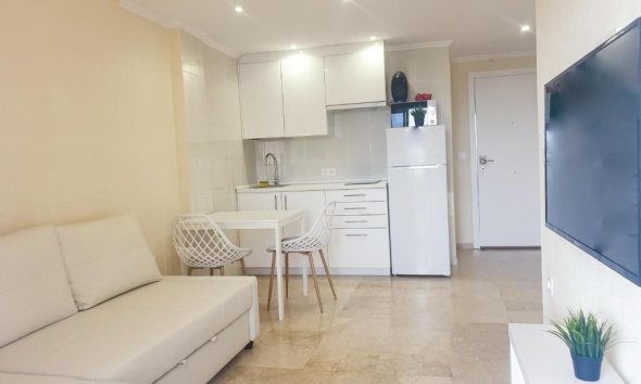 Apartment / flat - Tourist, available for short stays - Albir -
                Albir