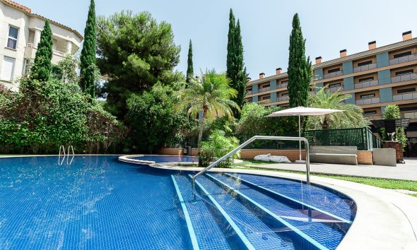 Appartement / Flat - Herverkoop - Albir -
                Albir