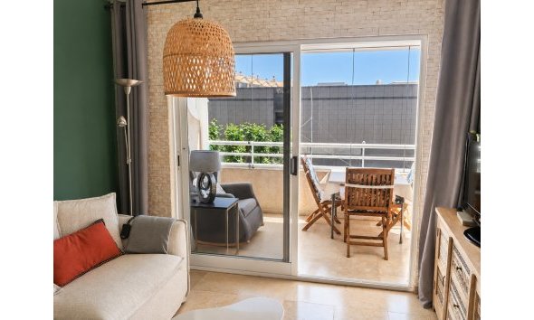 Appartement / Flat - Lange Termijn Verhuur - Albir -
                Albir