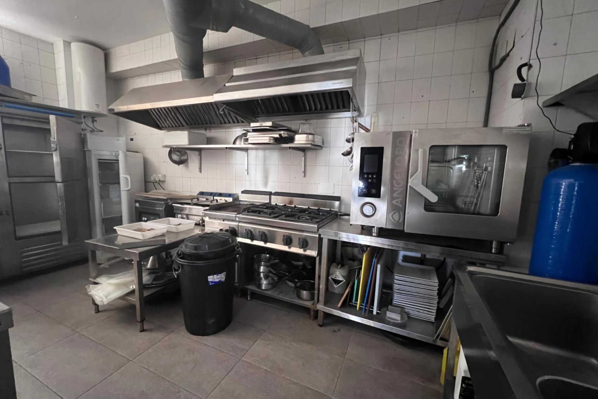 Cession de fonds de commerce - Commercial -
Altea