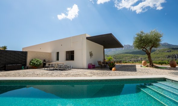 Chalet / Villa - Herverkoop - Callosa De Ensarrià - Callosa De Ensarrià