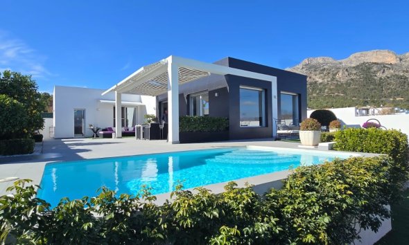  Chalet / Villa - Resale - Polop - Polop