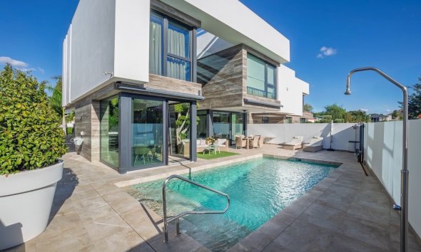 Chalet / Villa  - Reventa - Albir - Albir