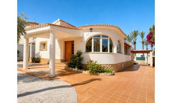  Chalet / Villa - Revente -
            Albir - 4104C