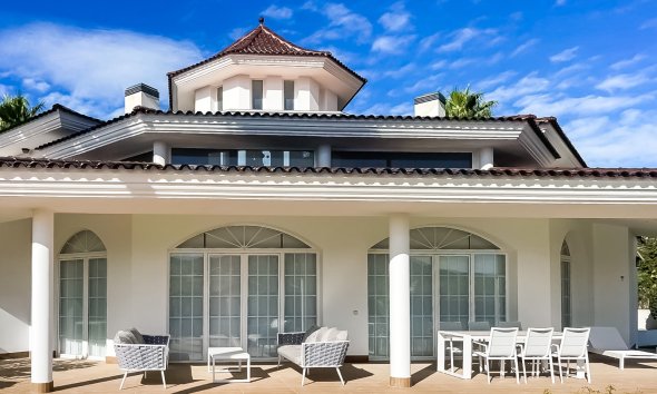  Chalet / Villa - Revente -
            Alfaz del Pi - 3875