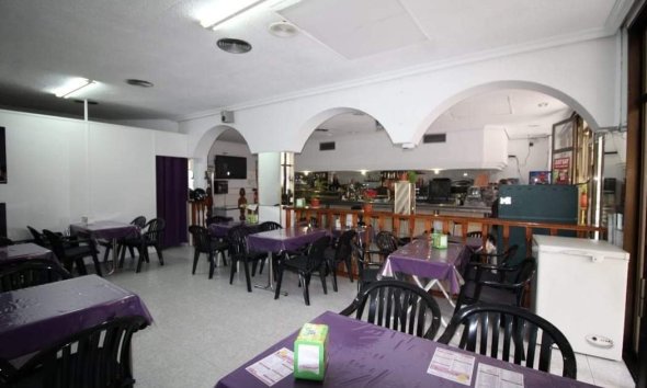 Comercial - Reventa - Benidorm -
                Colonia Madrid / Foietes