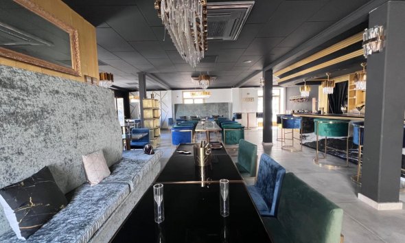 Commercial - Business transfer - Altea -
                Altea