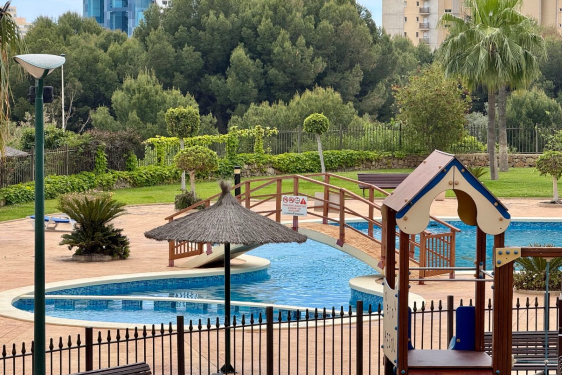 Herverkoop - apartment -
Benidorm - Playa Poniente