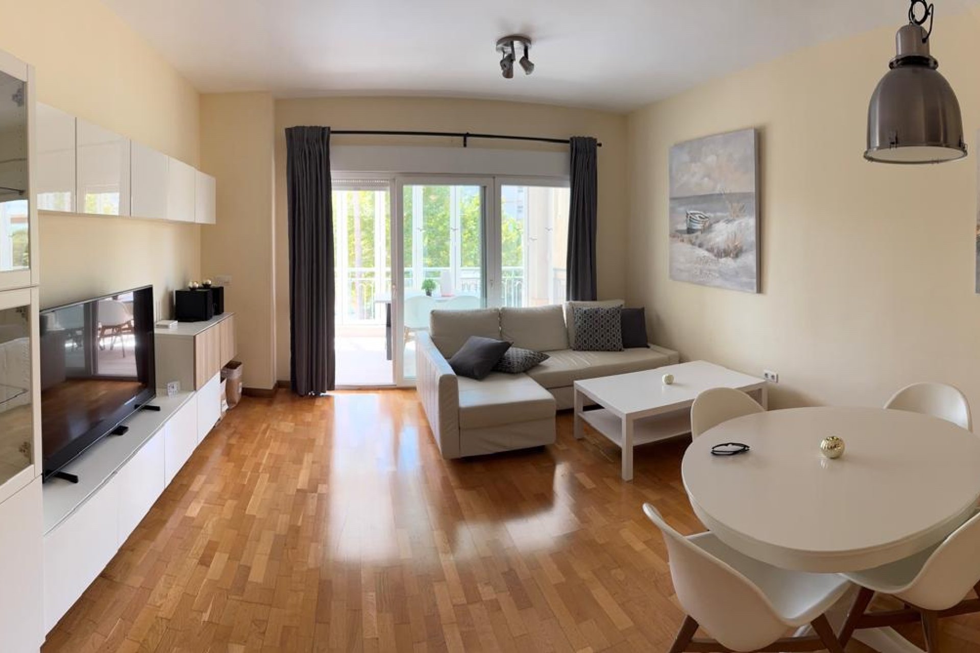 Herverkoop - Appartement / flat -
Albir