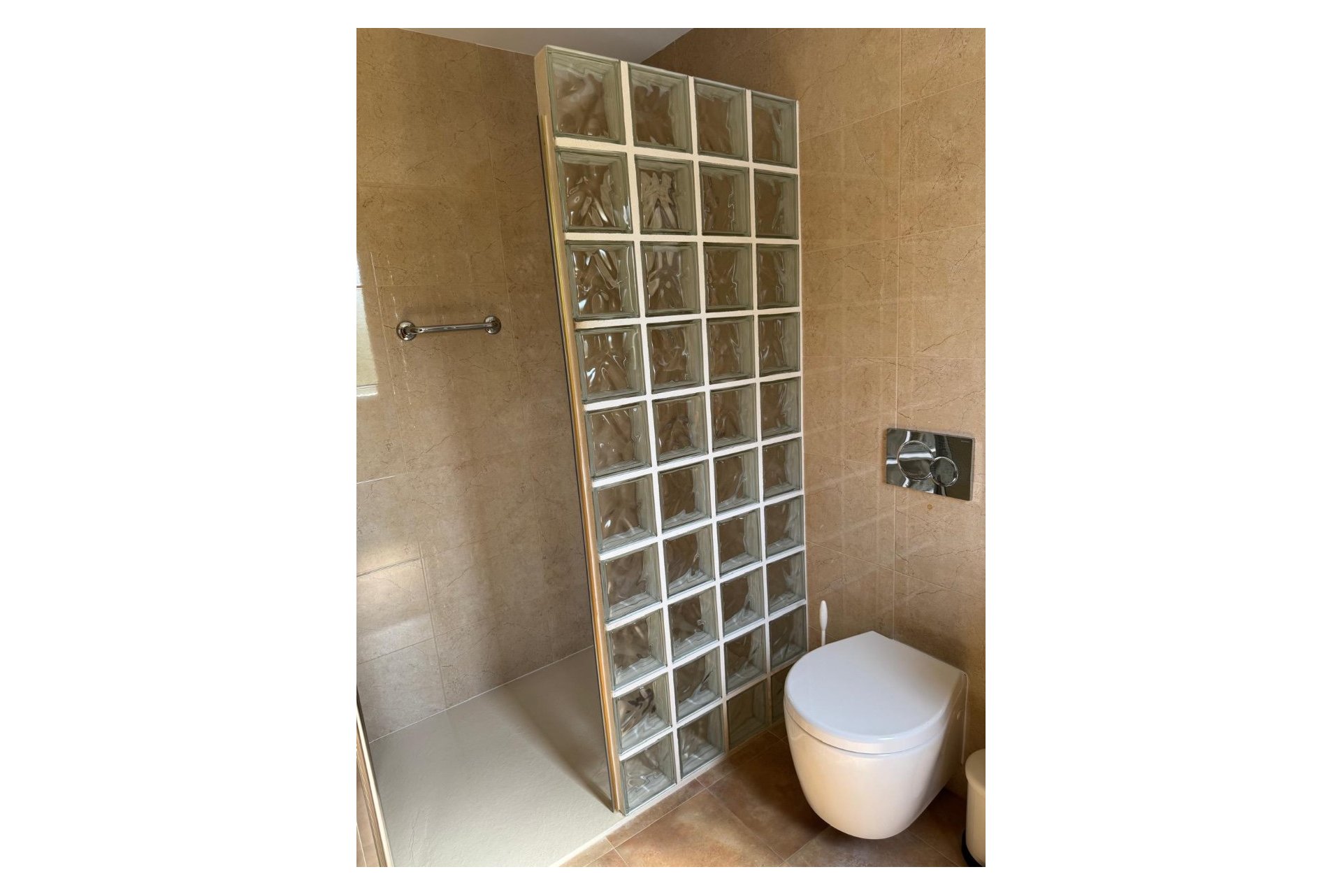 Herverkoop - Appartement / flat -
Albir