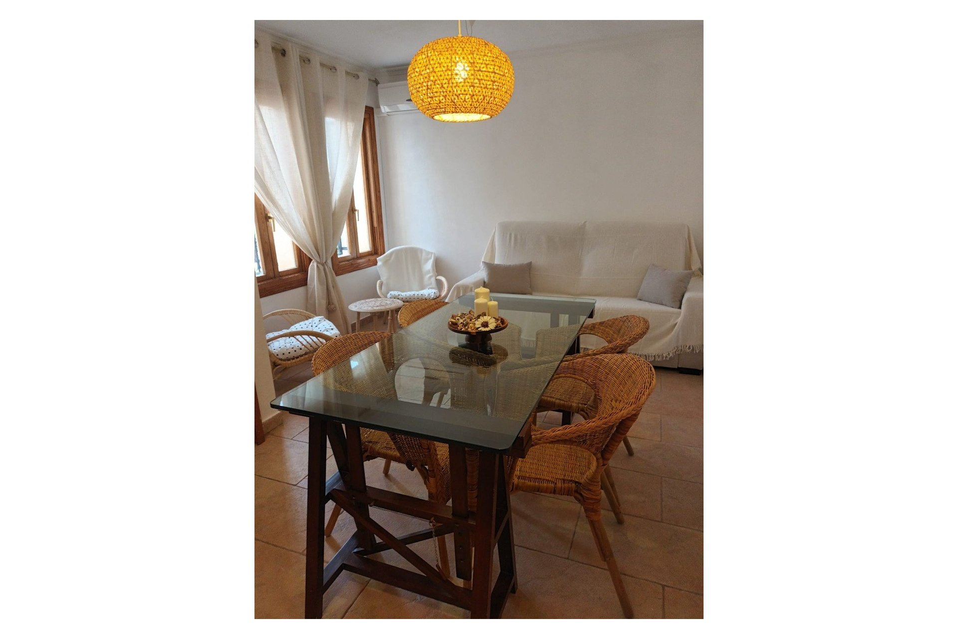 Herverkoop - Appartement / flat -
Altea