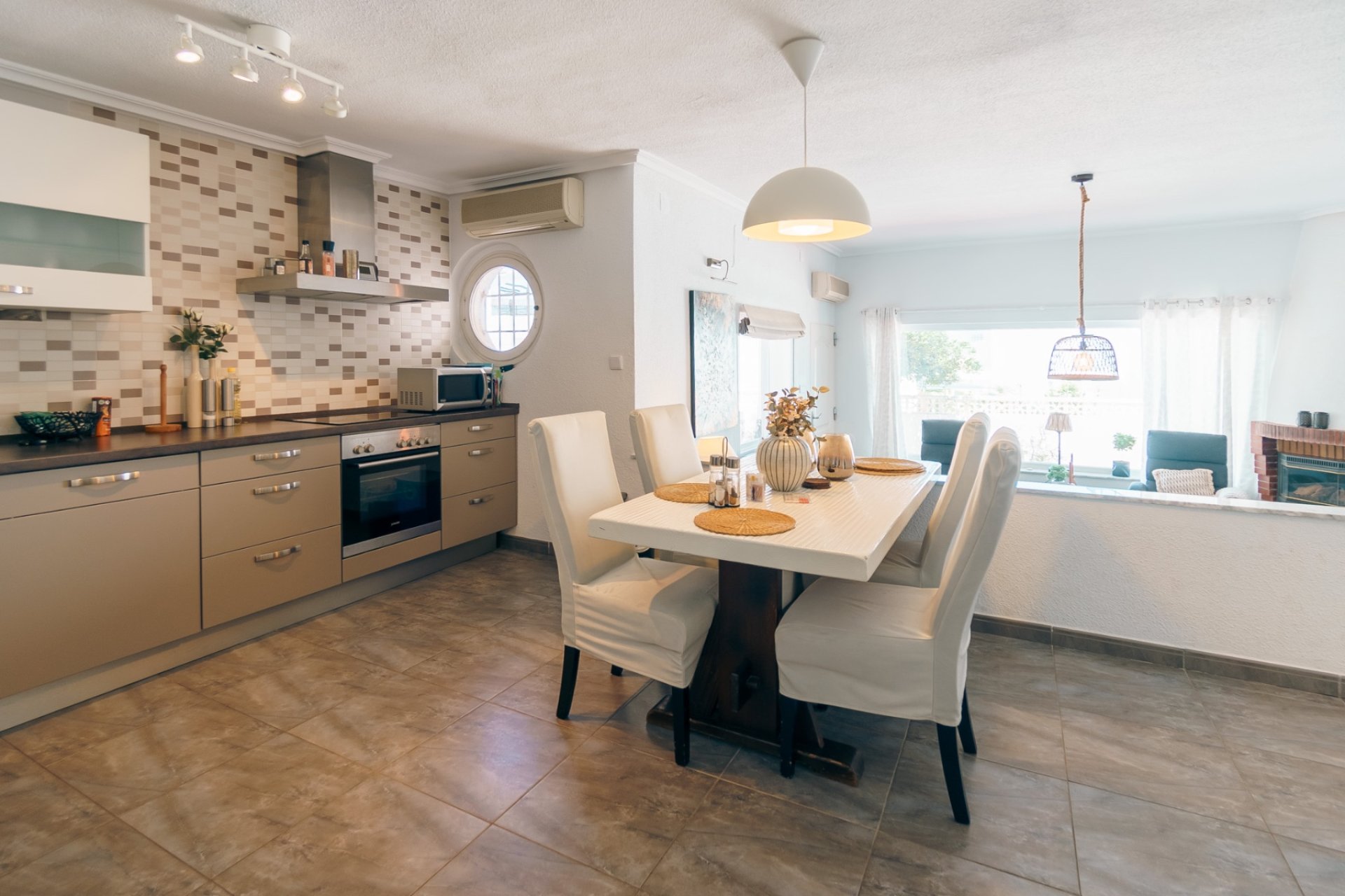 Herverkoop - Chalet / Villa -
Albir