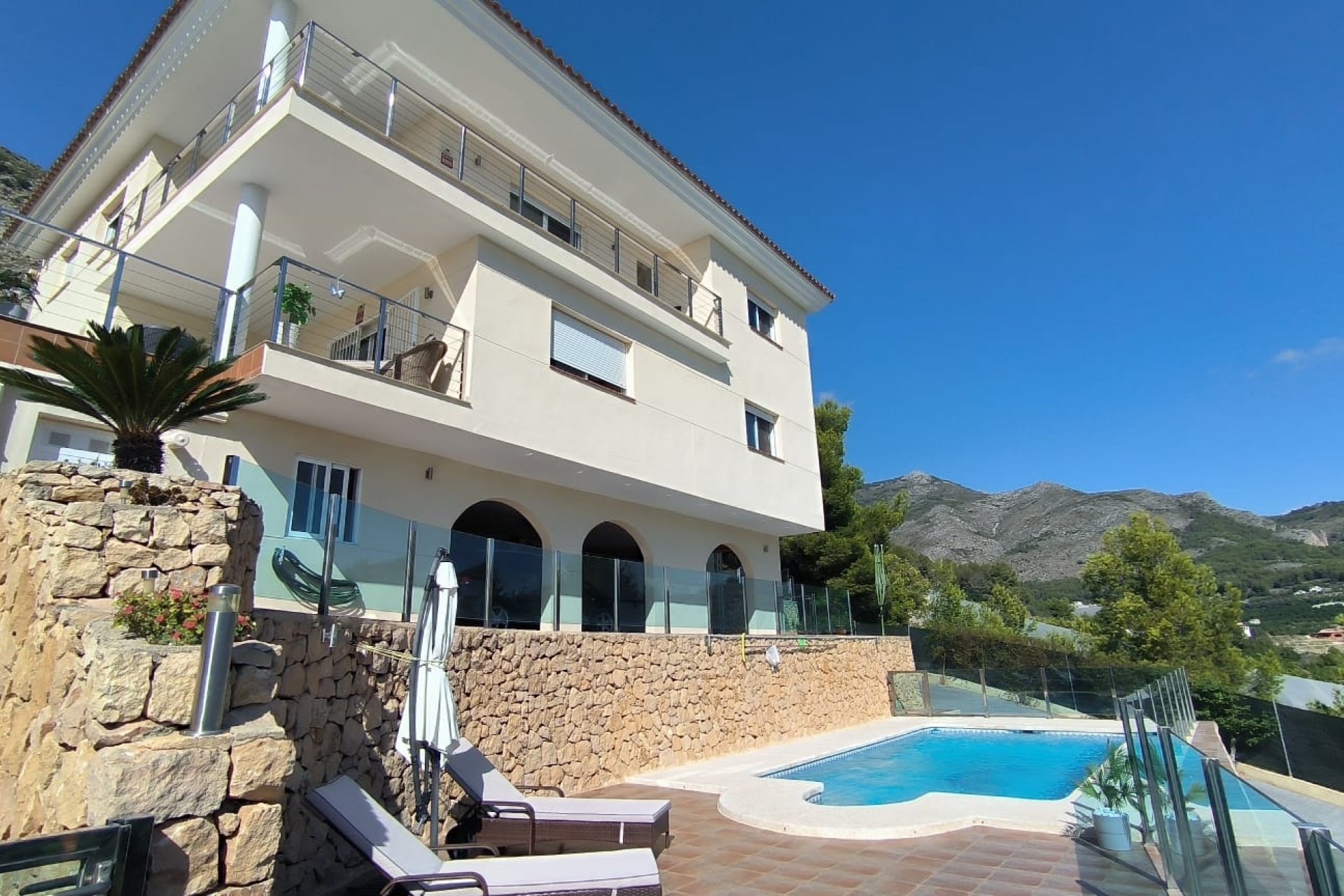 Herverkoop - Chalet / Villa -
Callosa De Ensarrià