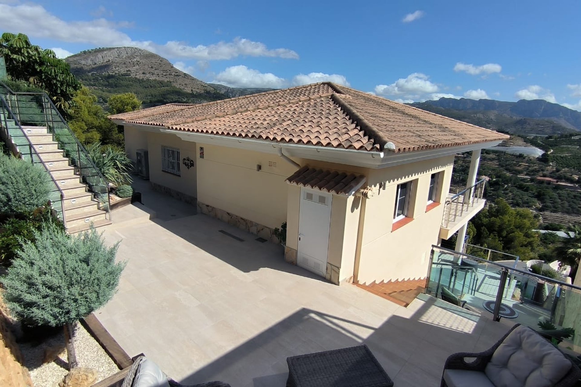 Herverkoop - Chalet / Villa -
Callosa De Ensarrià