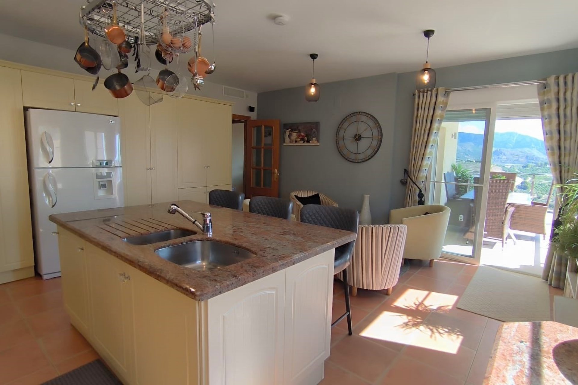 Herverkoop - Chalet / Villa -
Callosa De Ensarrià