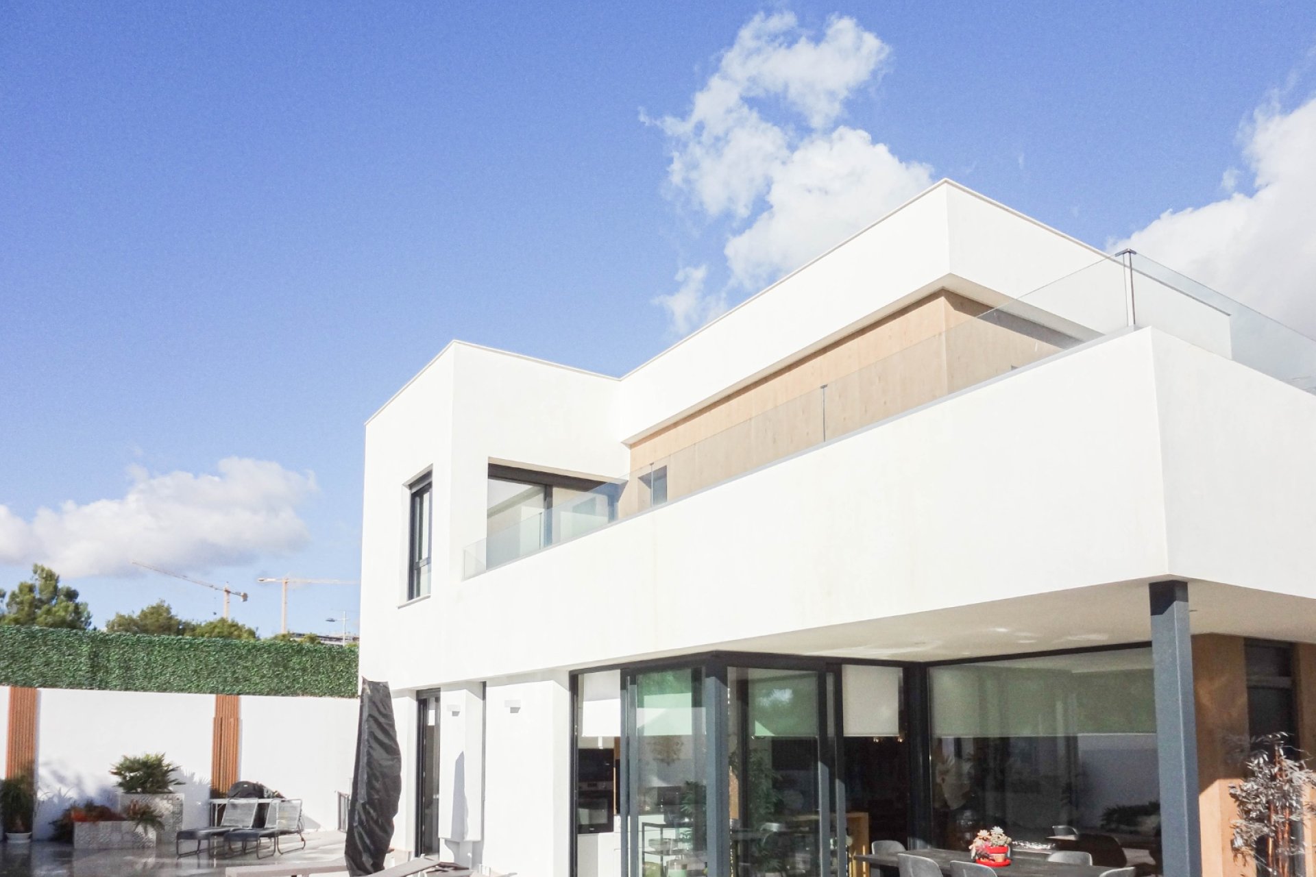 Herverkoop - Chalet / Villa -
Finestrat