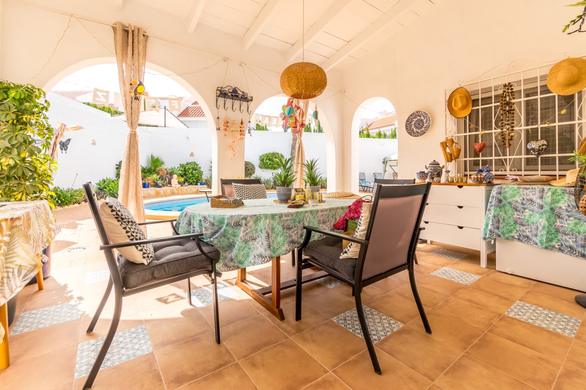 Herverkoop - Chalet / Villa -
La Nucía