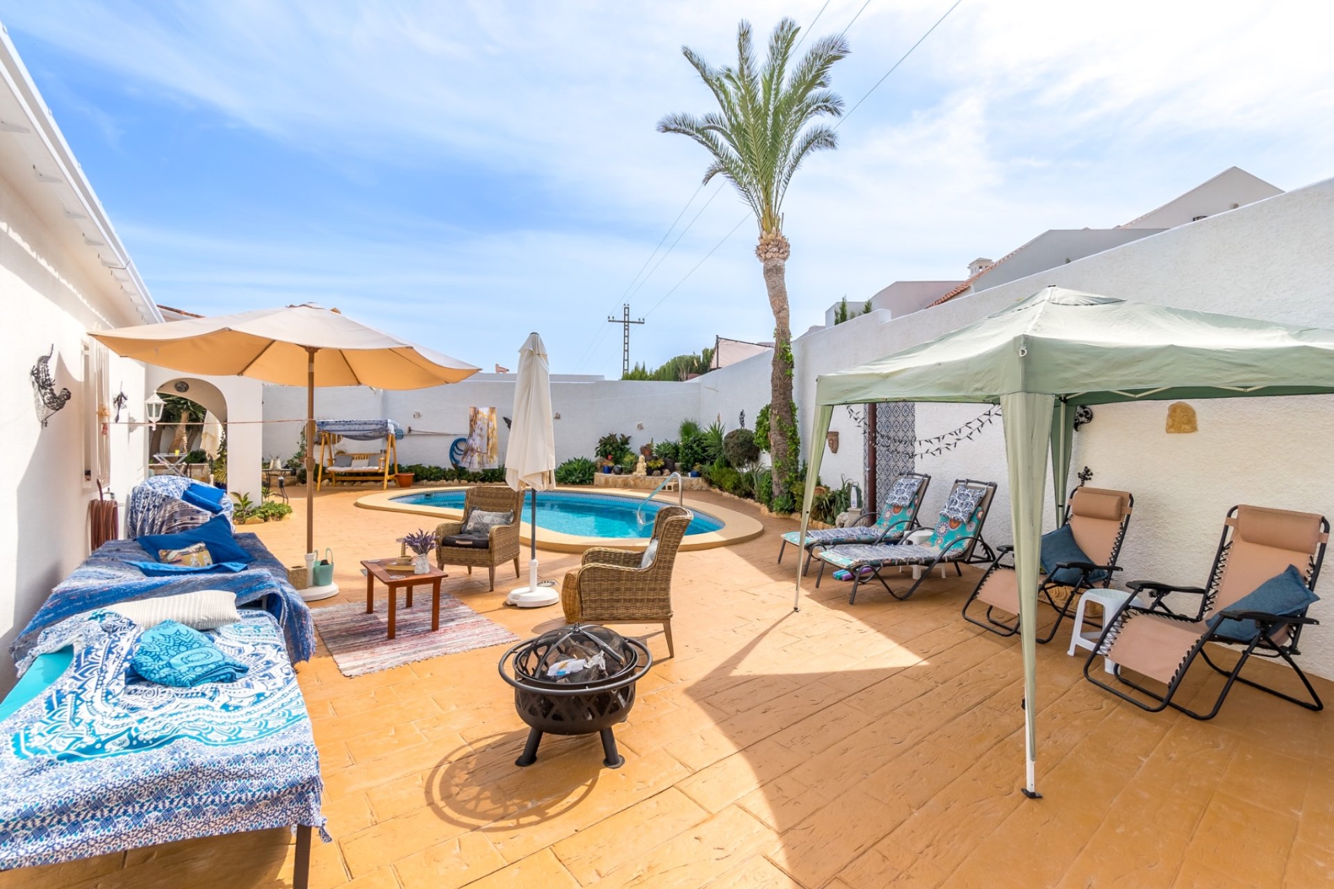 Herverkoop - Chalet / Villa -
La Nucía