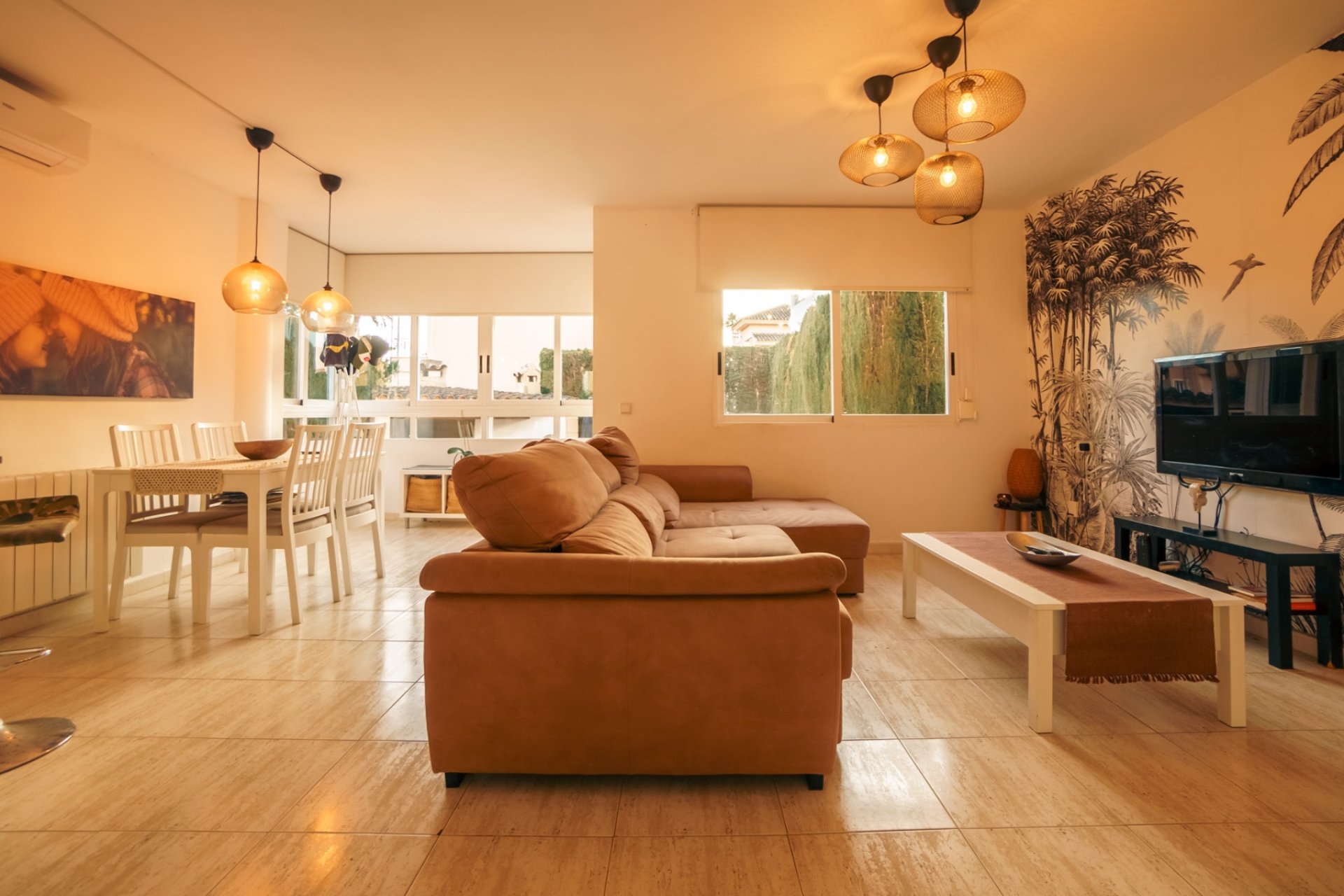 Herverkoop - Chalet / Villa -
La Nucía