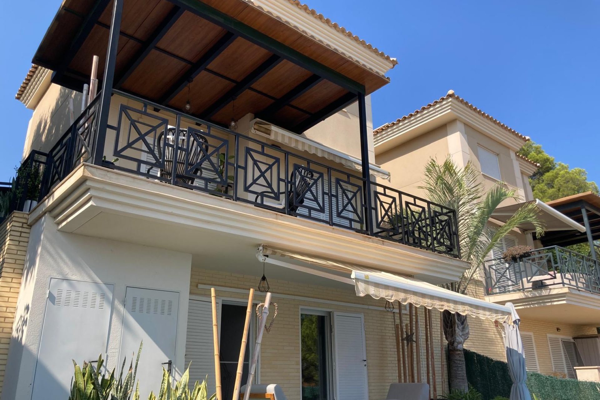 Herverkoop - Chalet / Villa -
La Nucía