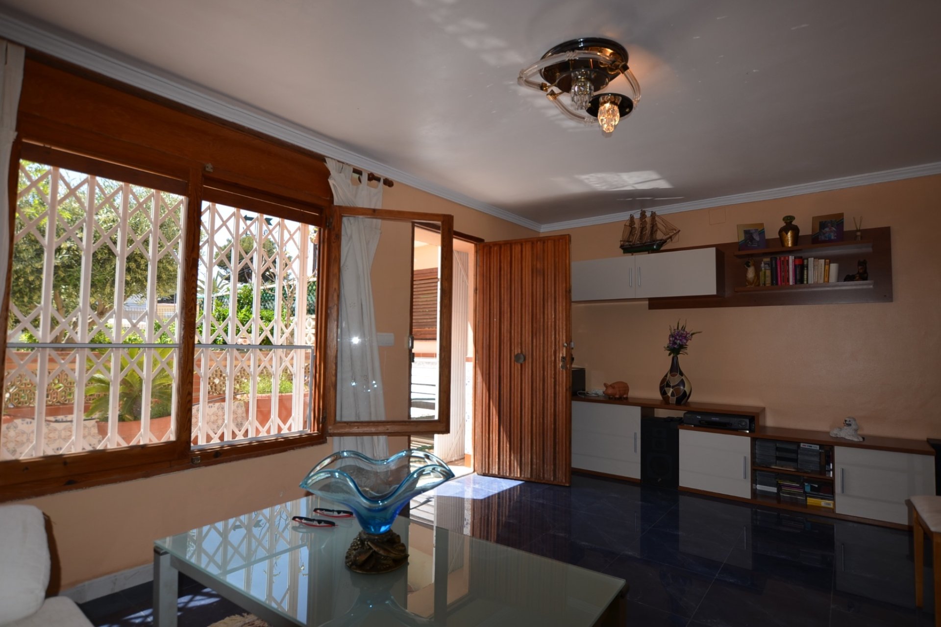 Herverkoop - Chalet / Villa -
La Nucía