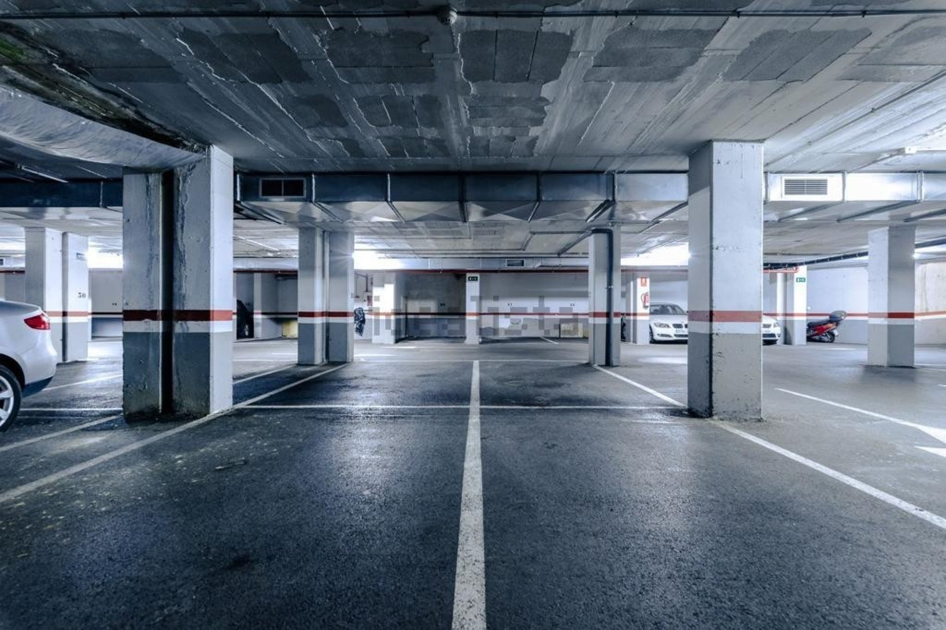 Herverkoop - Garage / Storage -
Villajoyosa - Cala de Finestrat