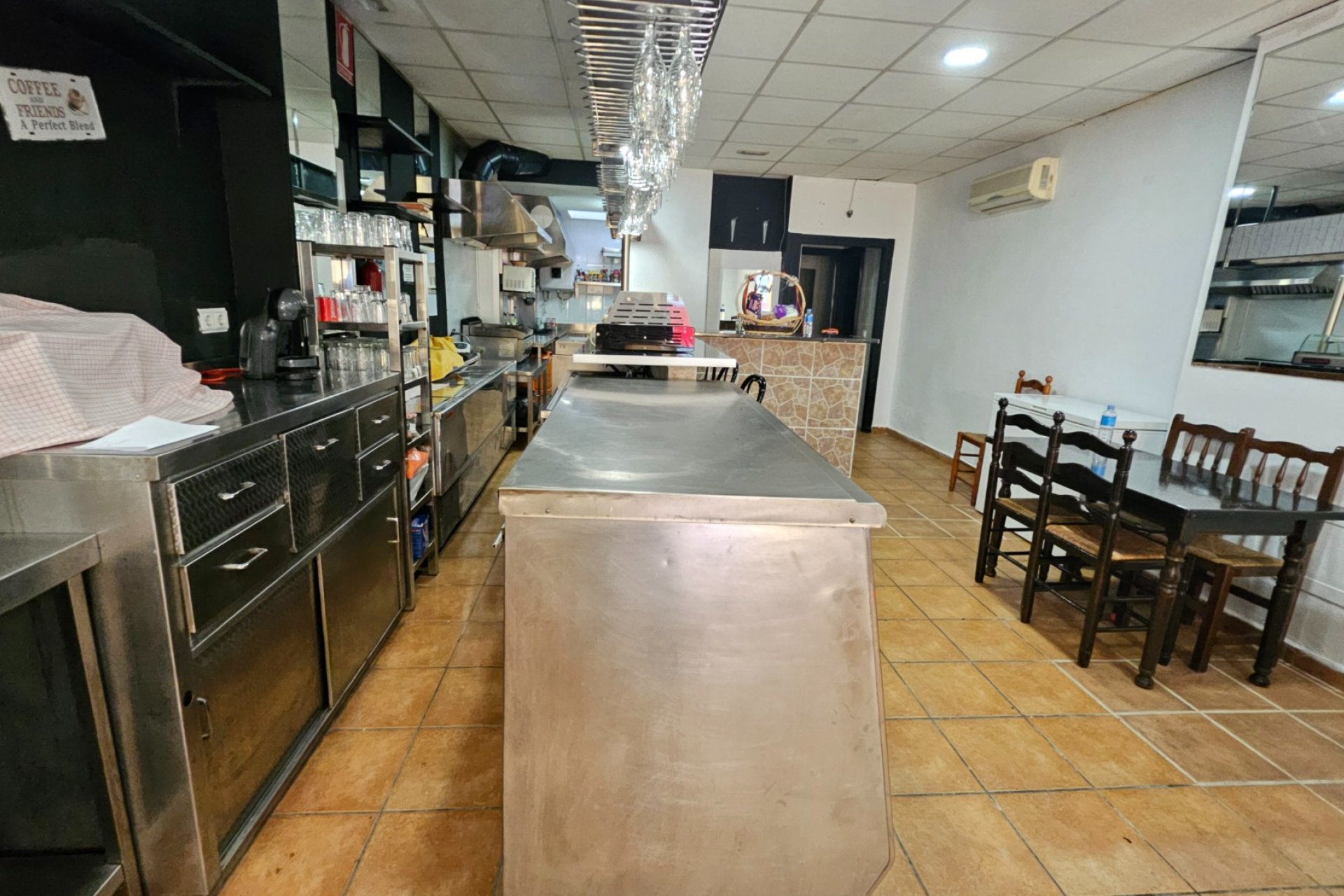 Herverkoop - Reclame -
Benidorm - Old town / Port