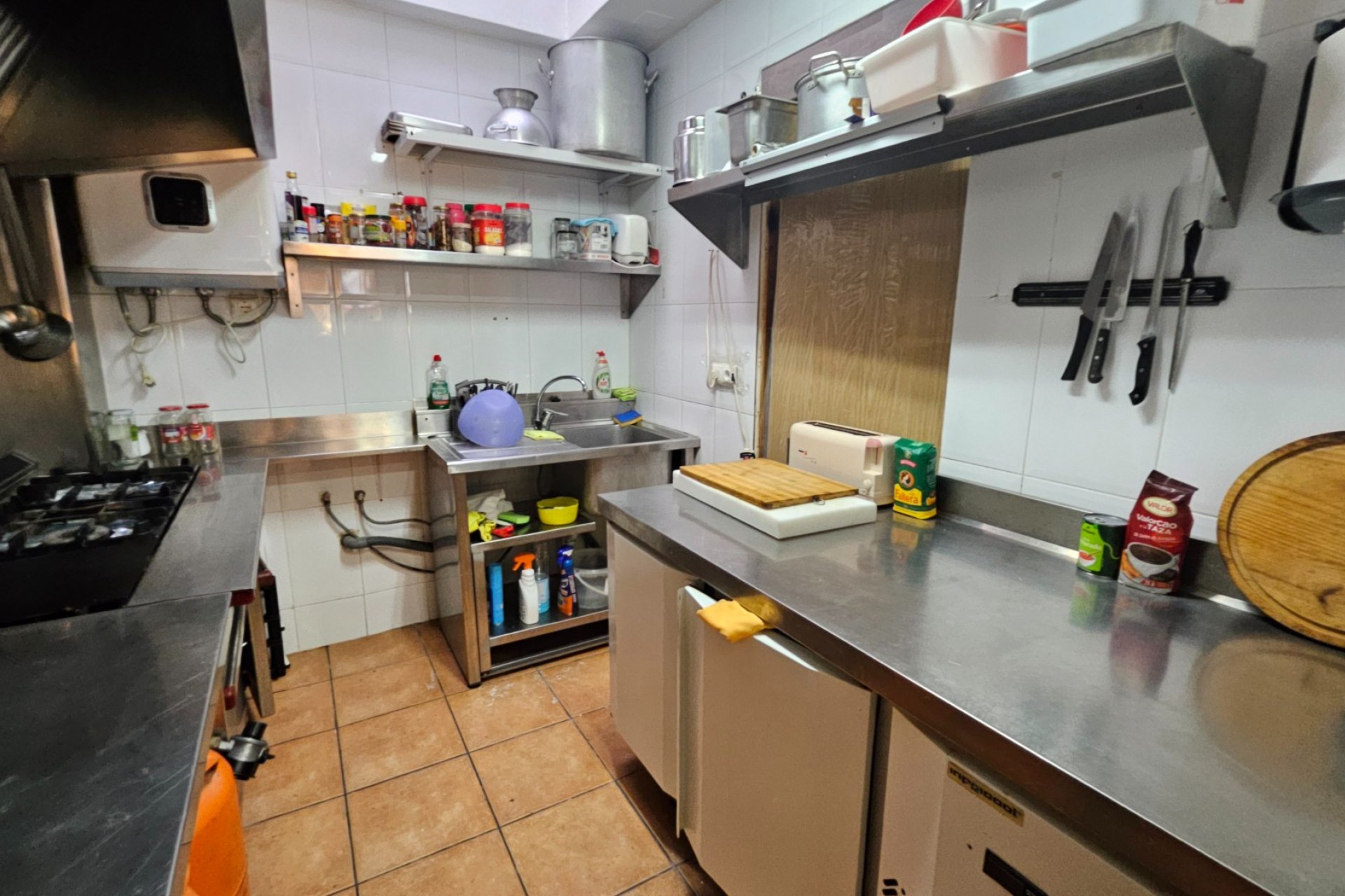 Herverkoop - Reclame -
Benidorm - Old town / Port