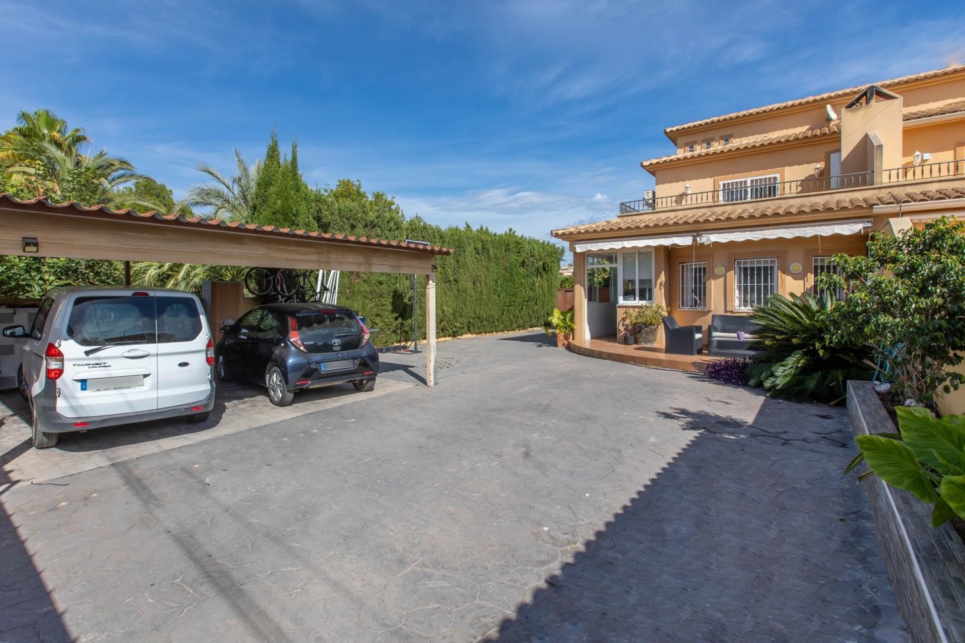 Herverkoop - Semi-Detached Villa -
Alfas del Pí - Alfaz del Pi