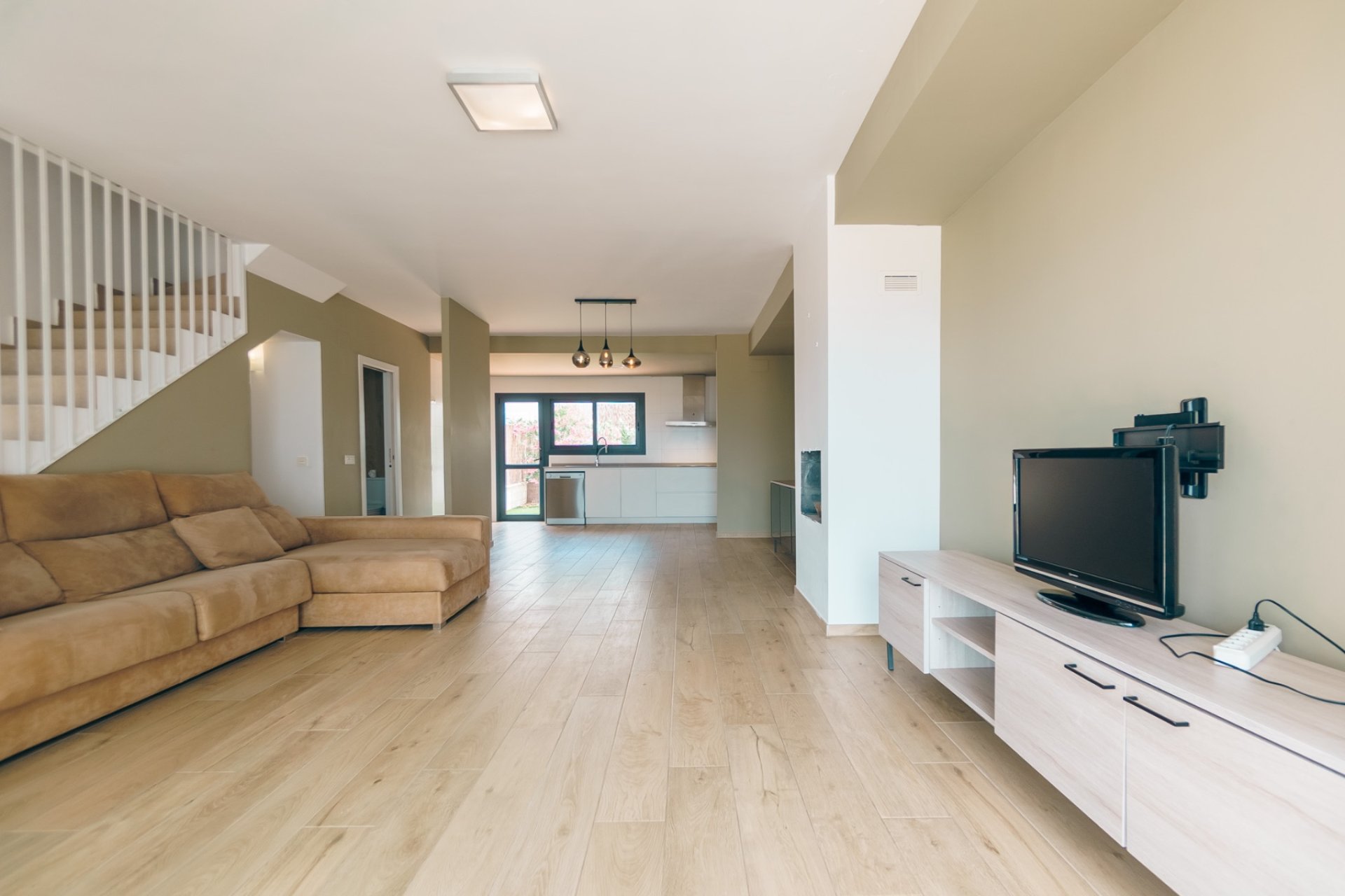 Herverkoop - Tussenwoning -
Albir