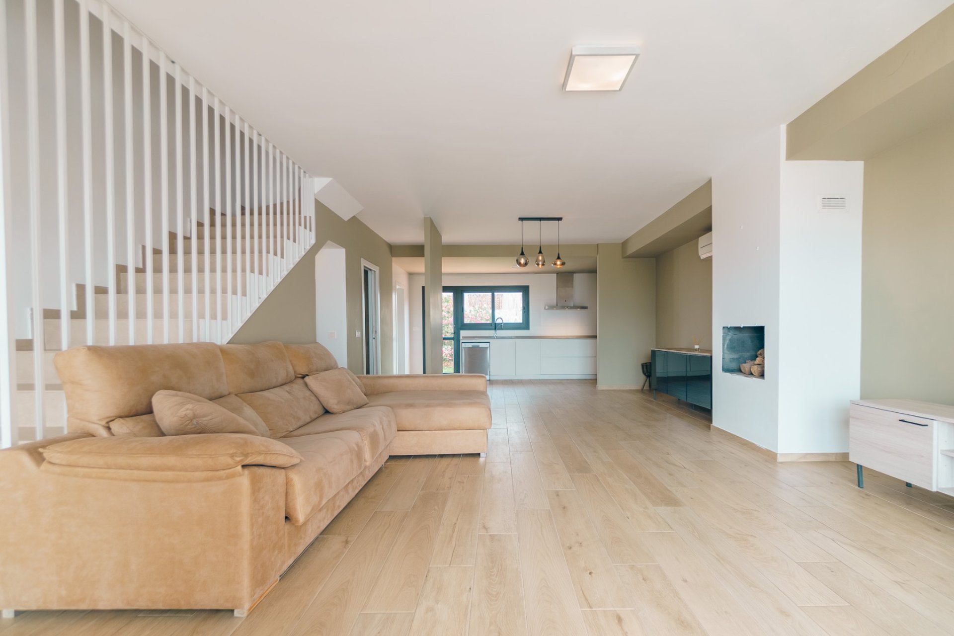 Herverkoop - Tussenwoning -
Albir