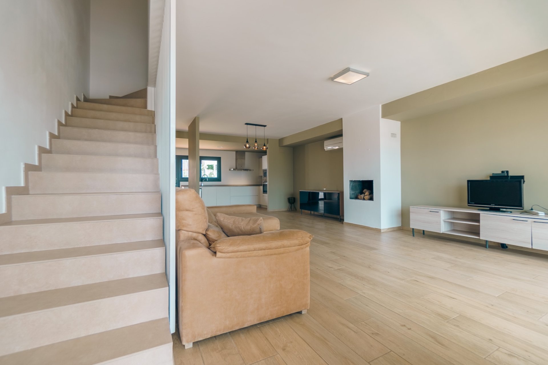 Herverkoop - Tussenwoning -
Albir