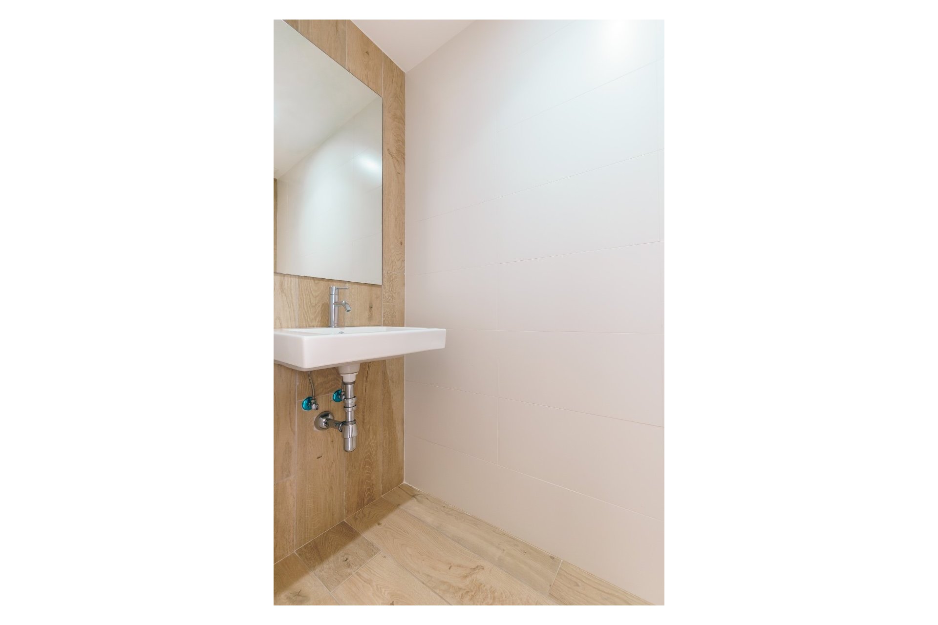 Herverkoop - Tussenwoning -
Albir