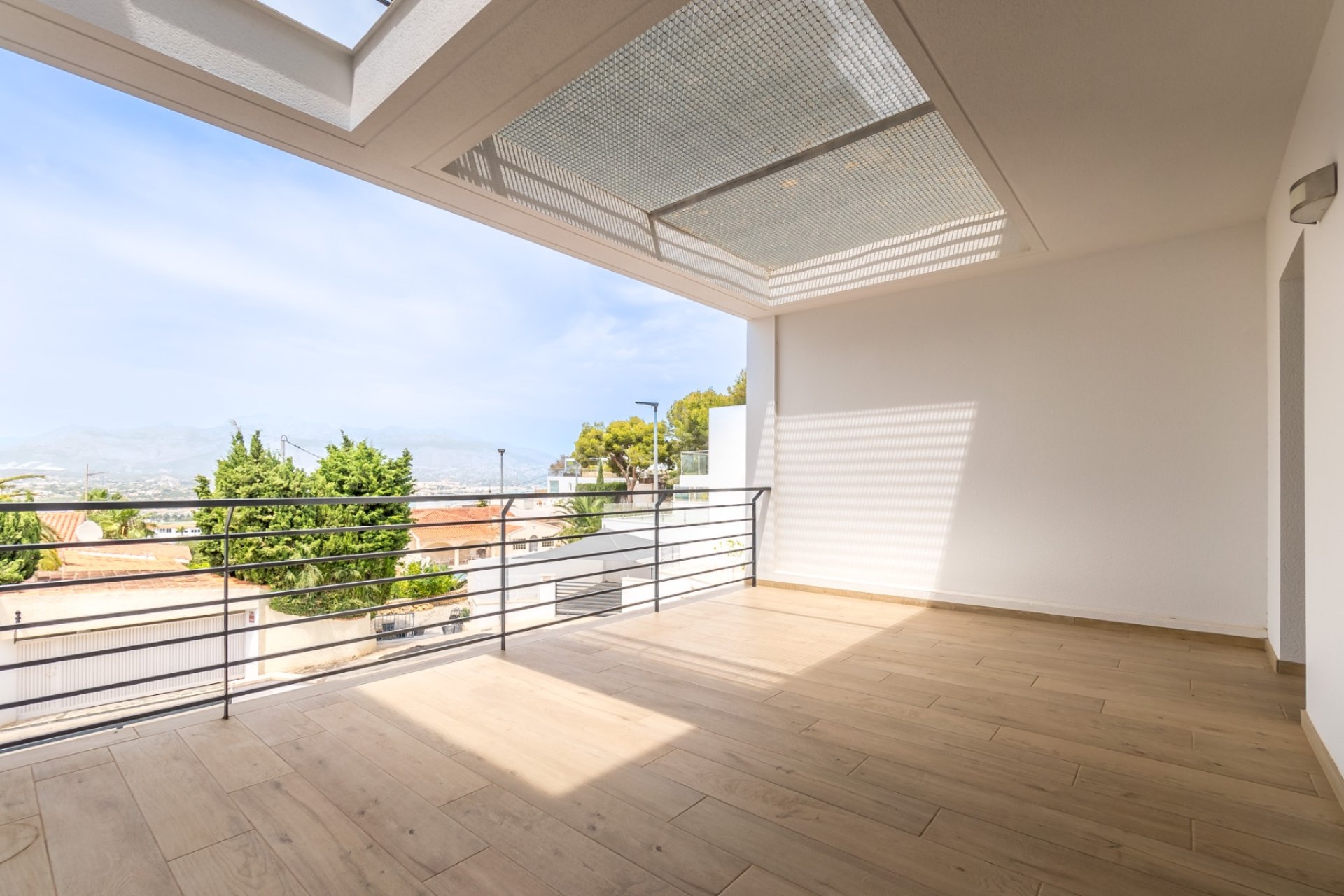 Herverkoop - Tussenwoning -
Albir