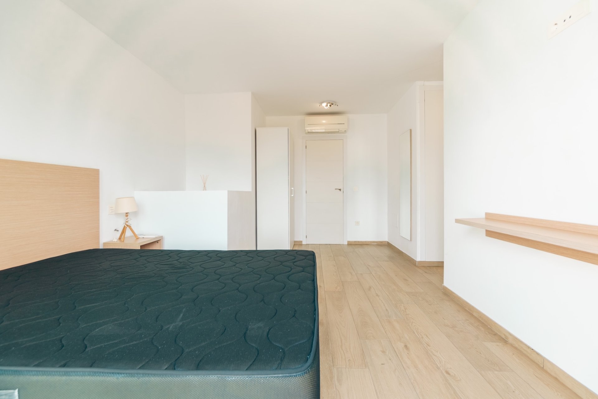 Herverkoop - Tussenwoning -
Albir