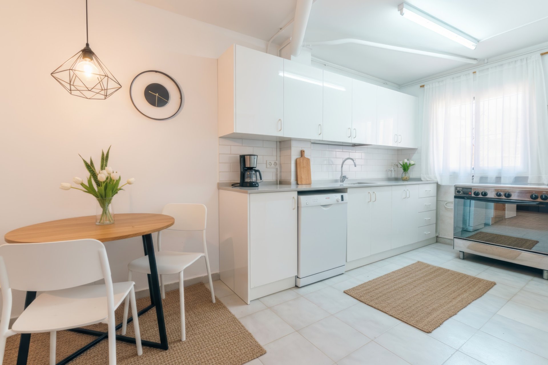 Herverkoop - Tussenwoning -
Albir