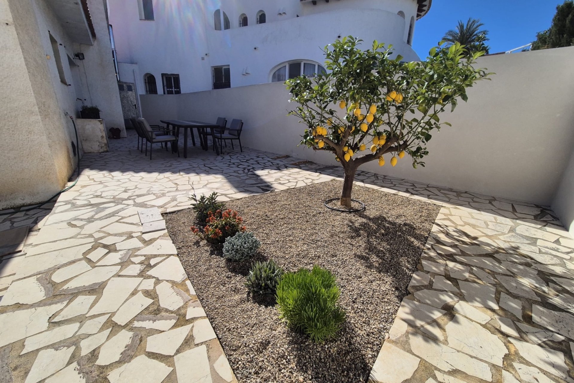 Herverkoop - Tussenwoning -
Albir