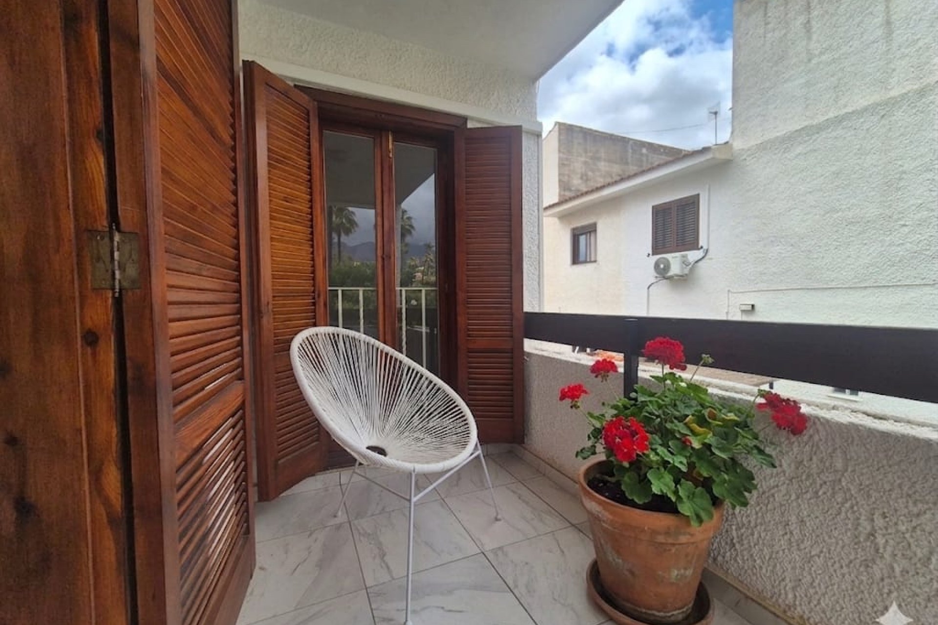 Herverkoop - Tussenwoning -
Alfaz del Pi - Alfas del Pí