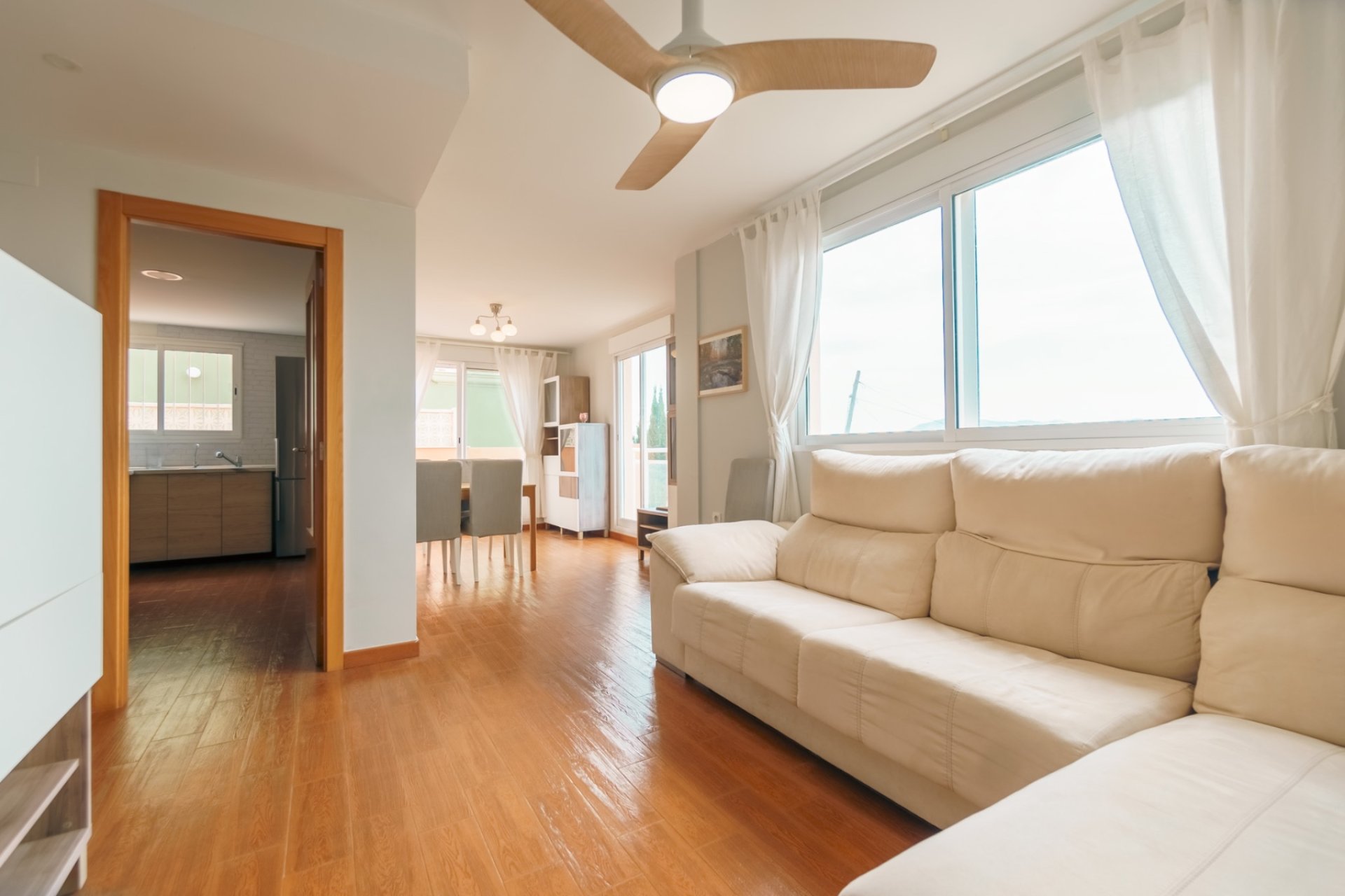 Herverkoop - Tussenwoning -
Alfaz del Pi - Alfas del Pí