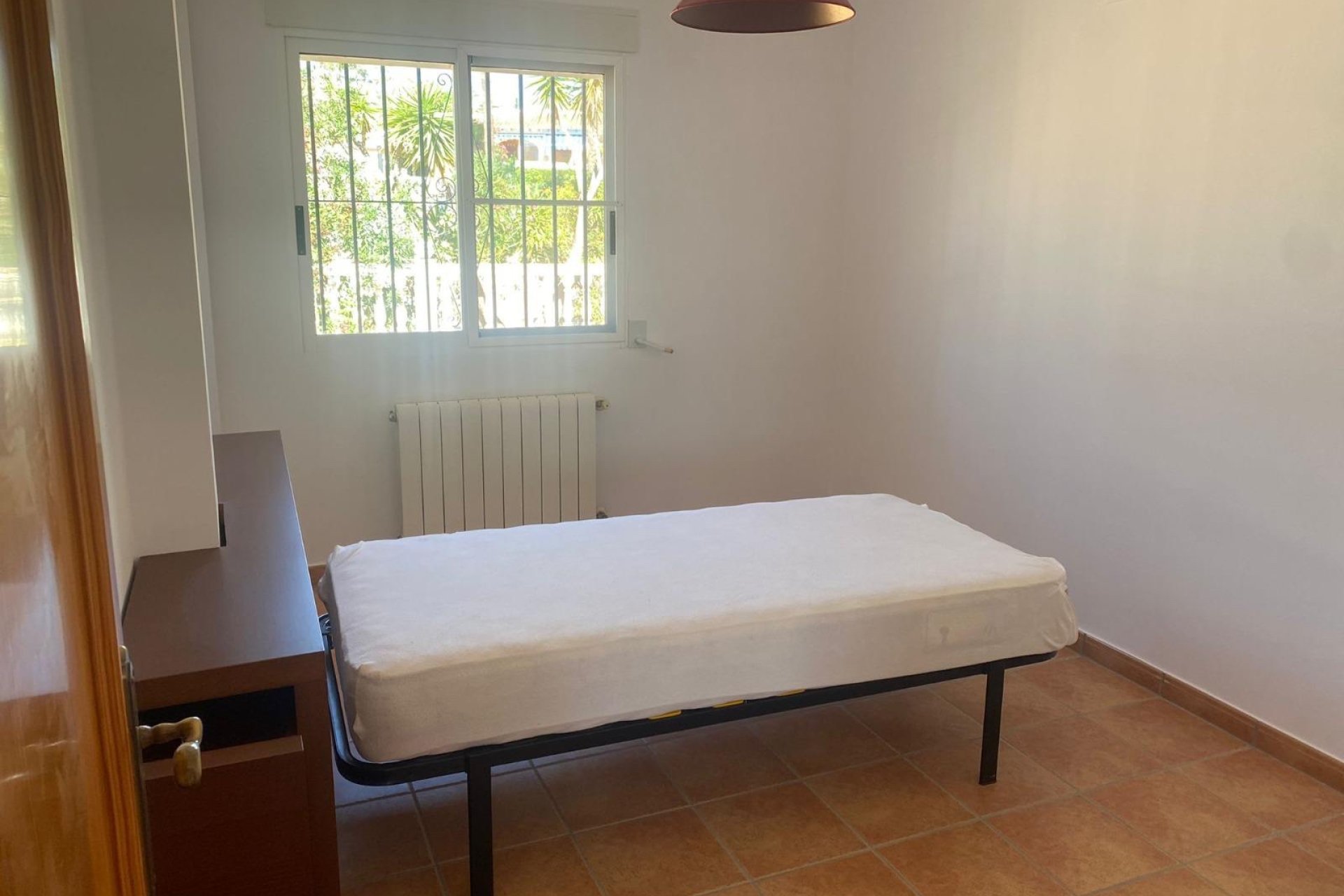 Herverkoop - Tussenwoning -
La Nucía