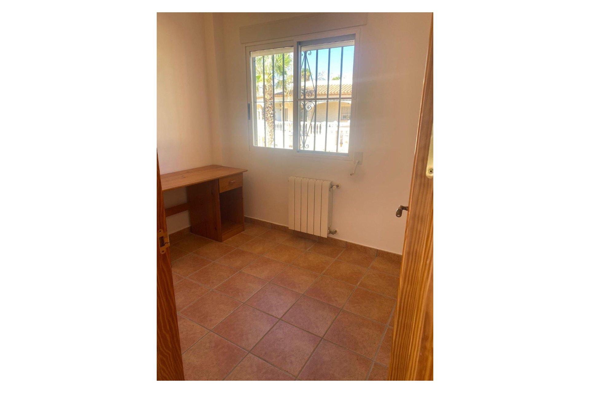 Herverkoop - Tussenwoning -
La Nucía