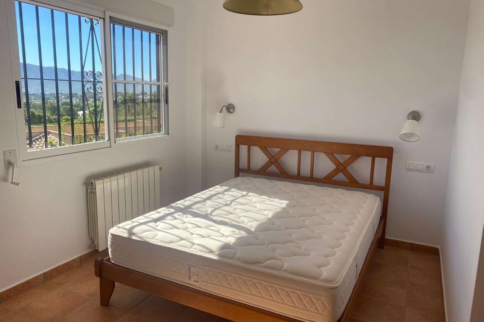 Herverkoop - Tussenwoning -
La Nucía