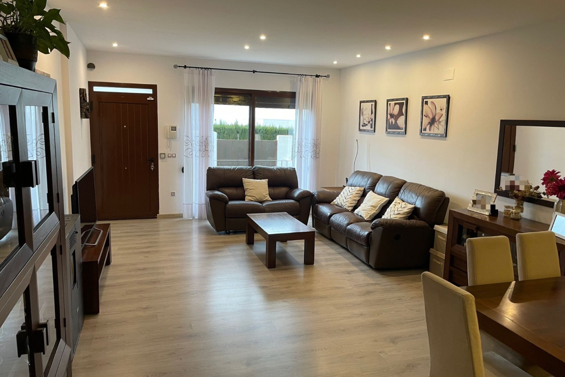 Herverkoop - Tussenwoning -
Polop