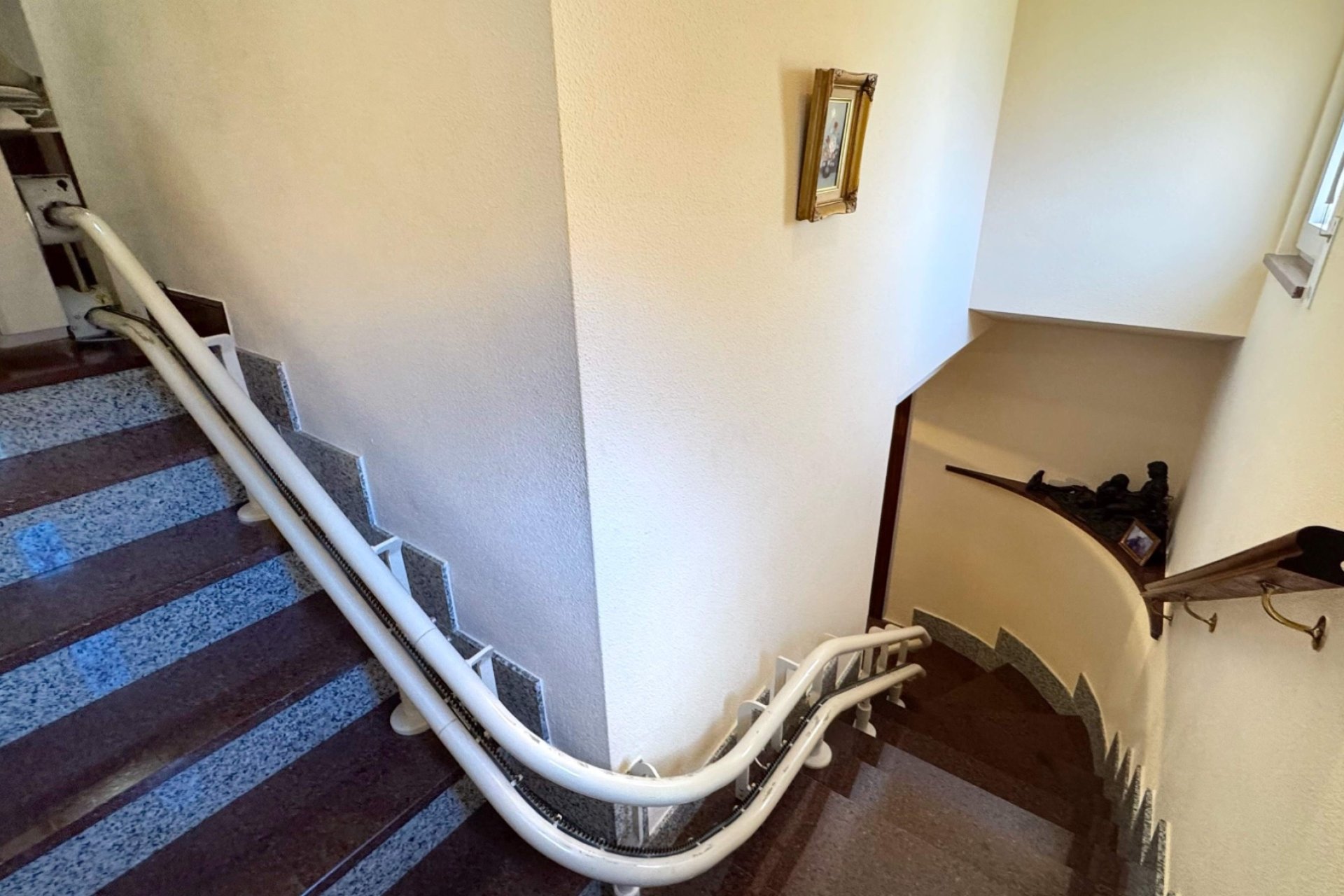 Herverkoop - Twee-onder-een-kapwoning  -
Albir