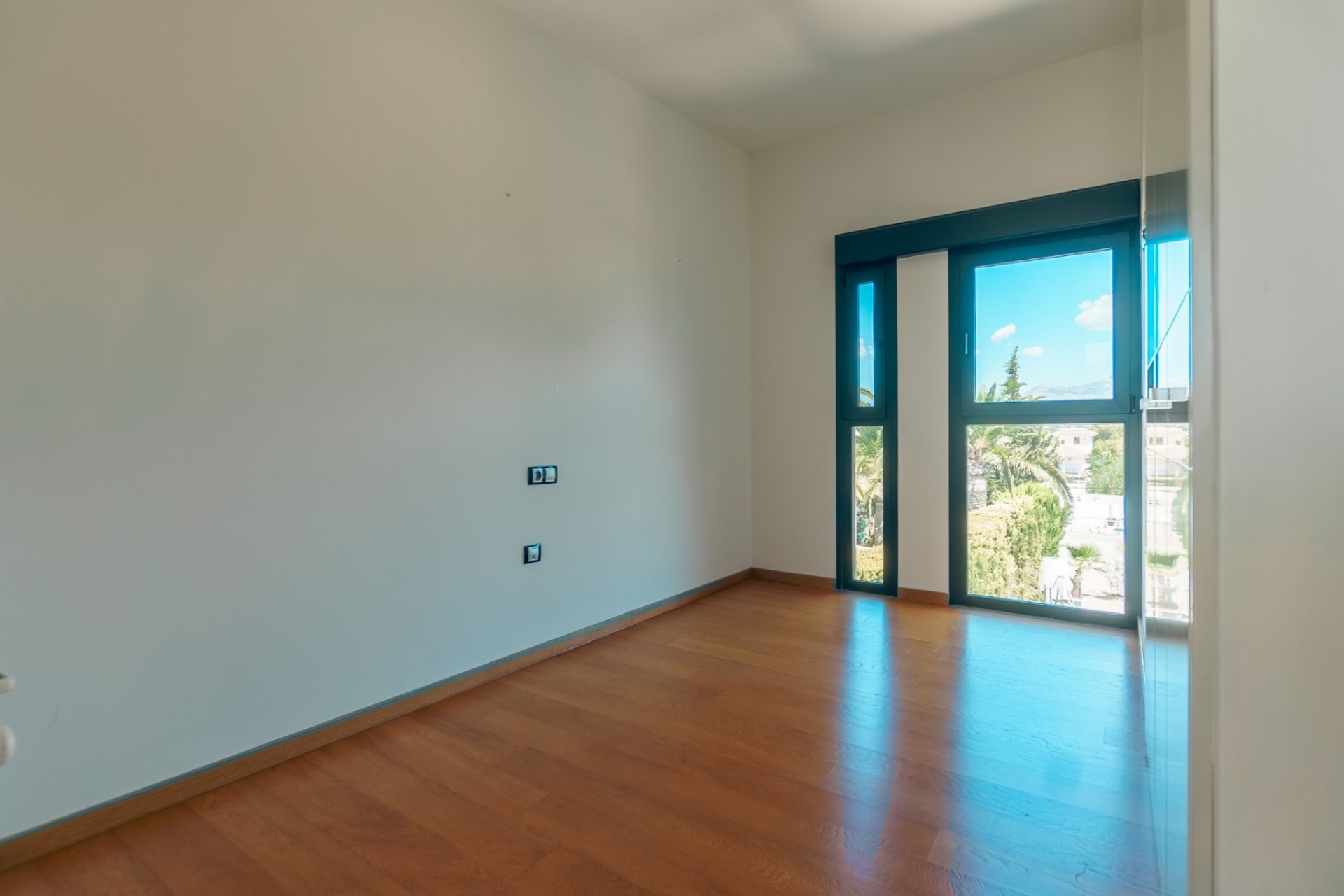 Herverkoop - Twee-onder-een-kapwoning  -
Albir