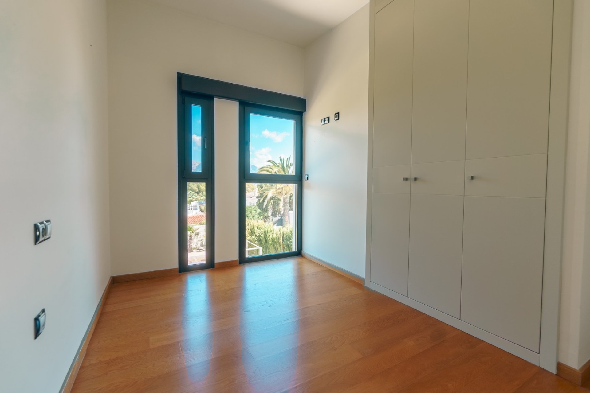 Herverkoop - Twee-onder-een-kapwoning  -
Albir